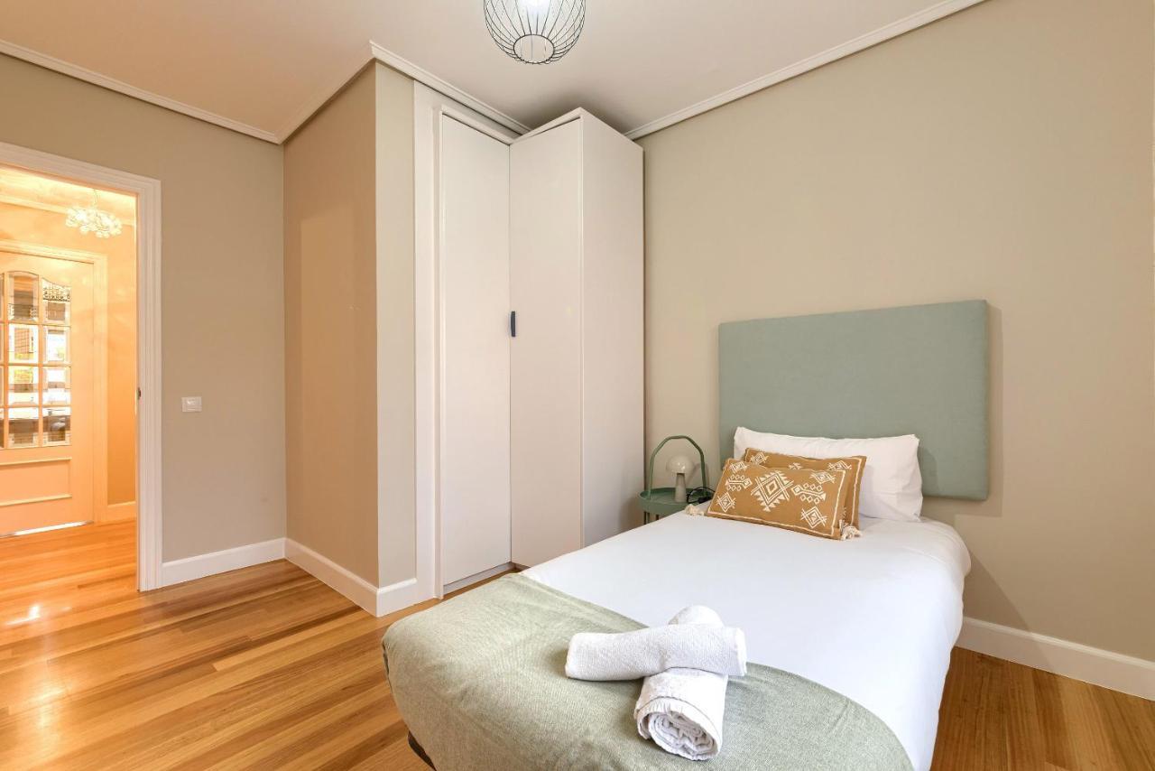 Vivienda Turistica Reformada En Zona Residencial Con Garaje Y Wifi Apartment Bilbao Bagian luar foto